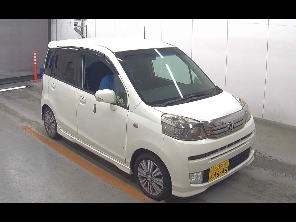 HONDA LIFE 5D DIVA TURBO