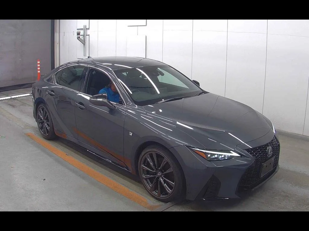LEXUS IS 4D IS300H F SPORT