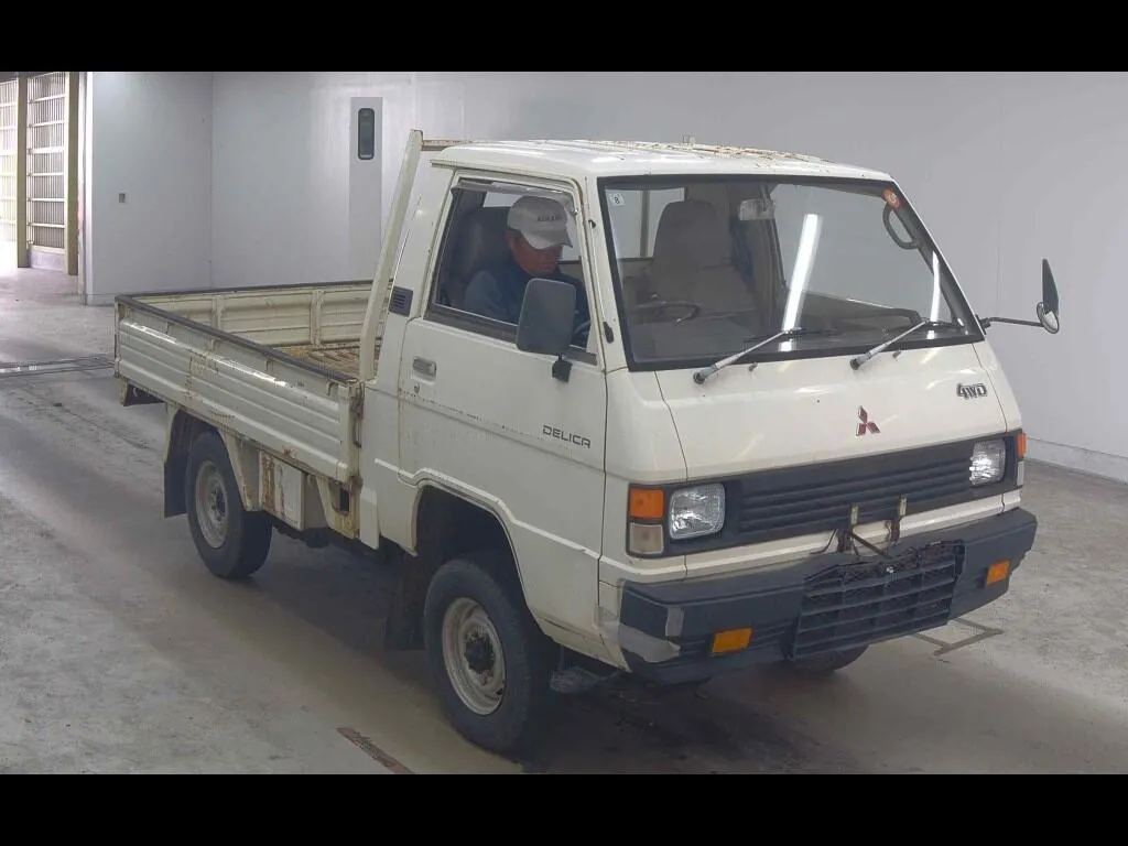 MITSUBISHI DELICA TRUCK 4WD