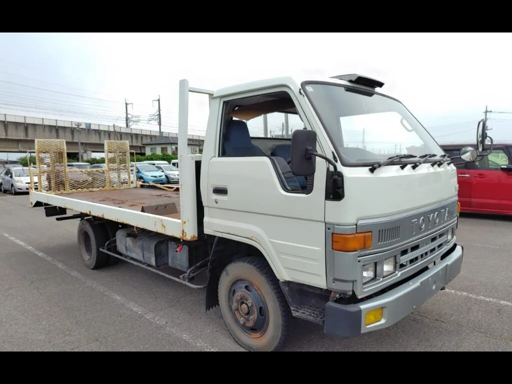 TOYOTA TOYOACE LOADER