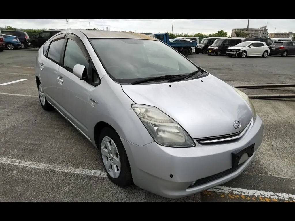 TOYOTA PRIUS 5D