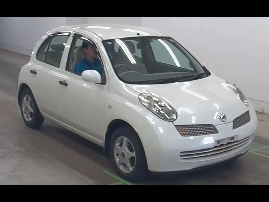 NISSAN MARCH 5D 4WD 14C-FOUR