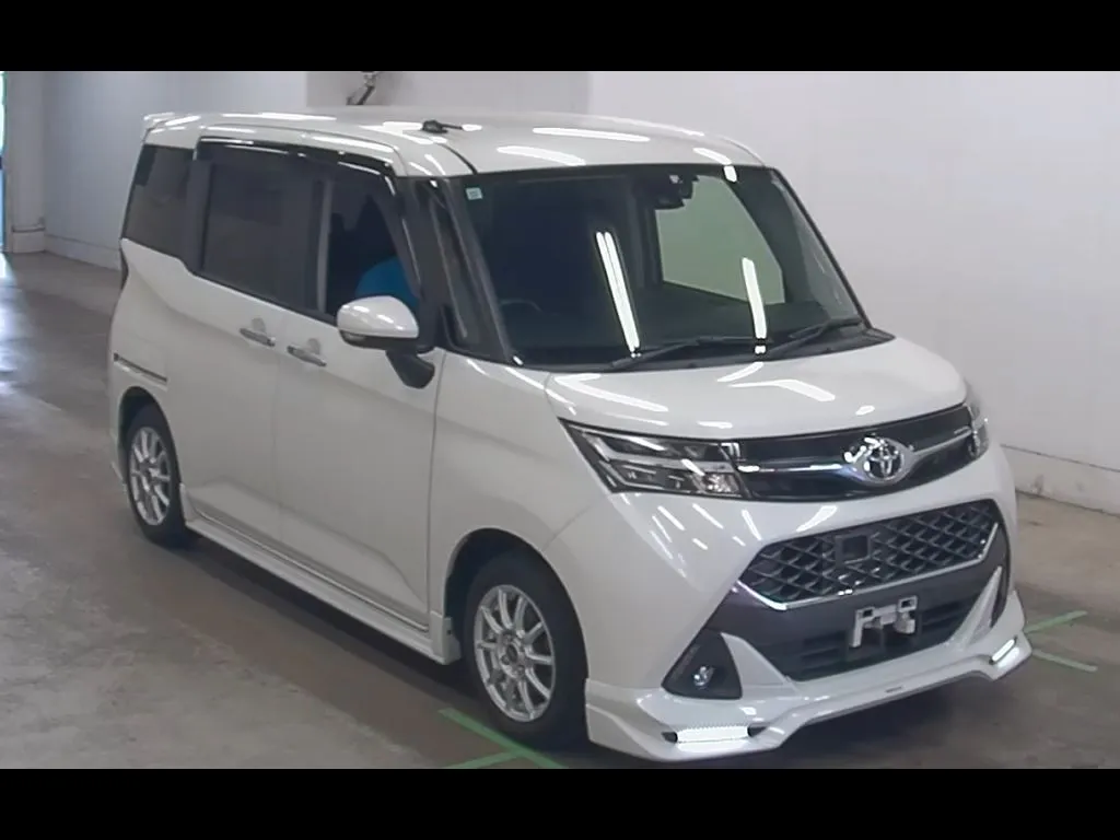 TOYOTA TANK CUSTOM G S
