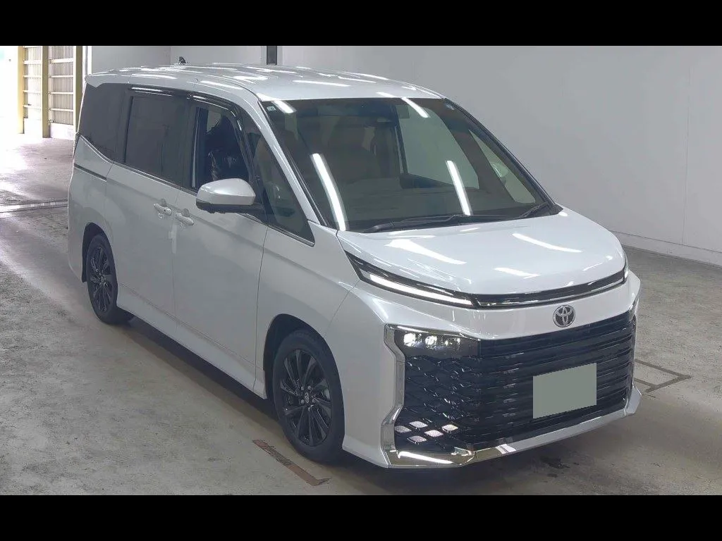 TOYOTA VOXY HYBRID S-Z