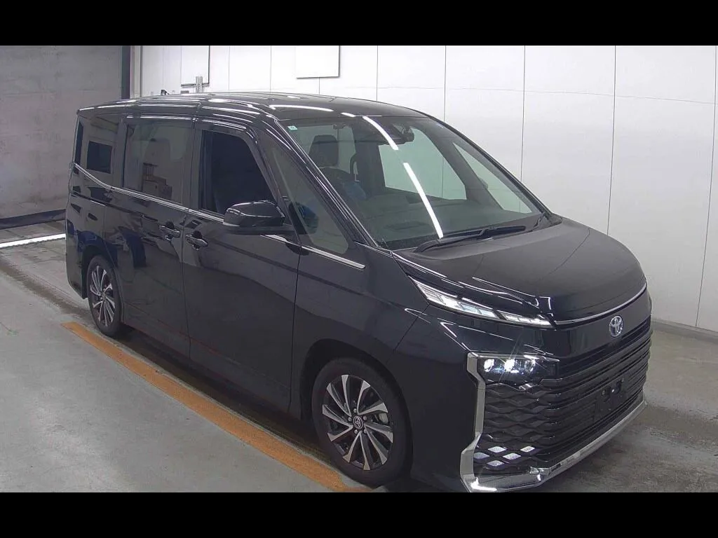 TOYOTA VOXY HYBRID S-Z