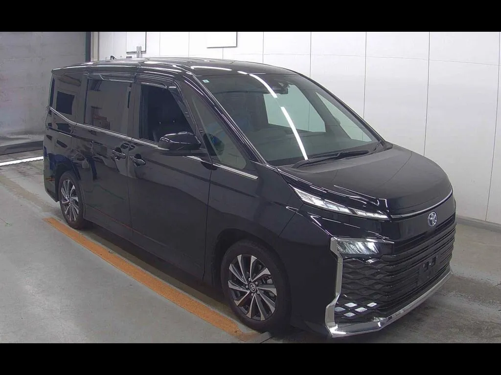 TOYOTA VOXY HYBRID S-Z
