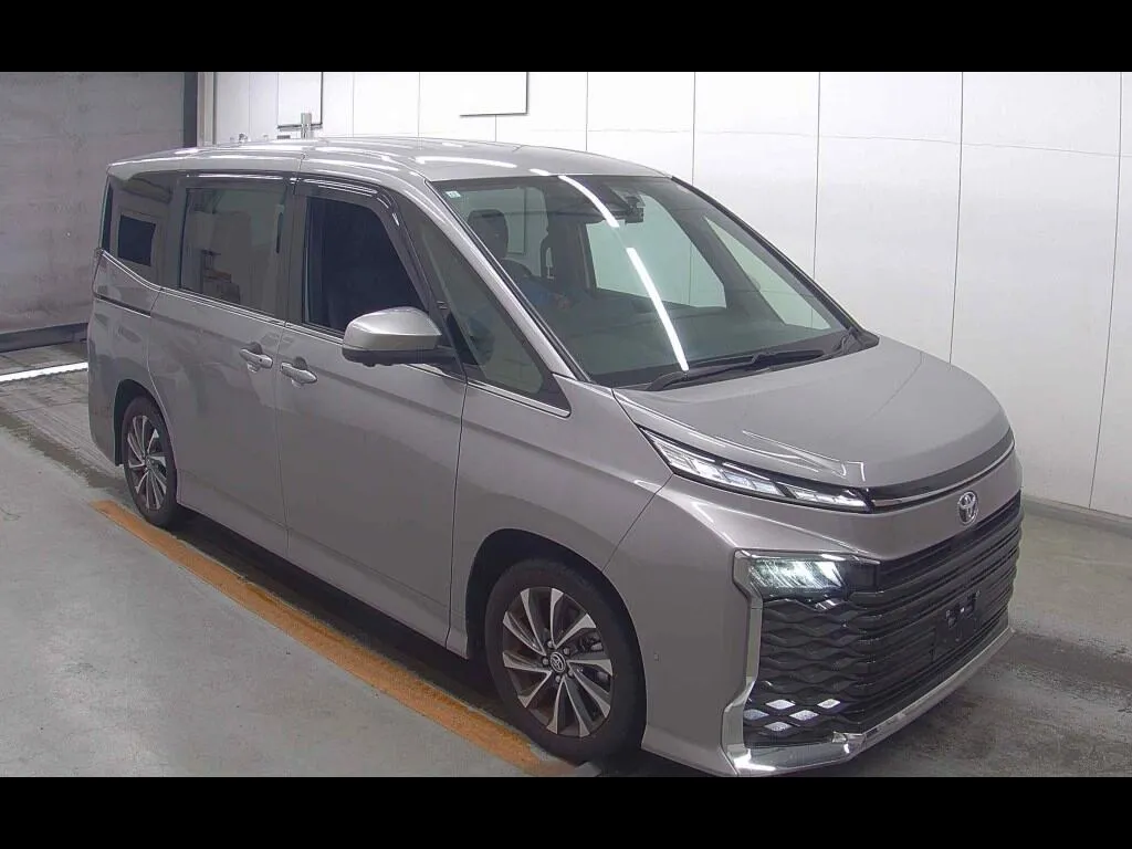 TOYOTA VOXY S-Z