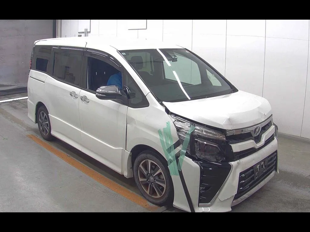 TOYOTA VOXY ZS KIRAMEKI Ⅱ