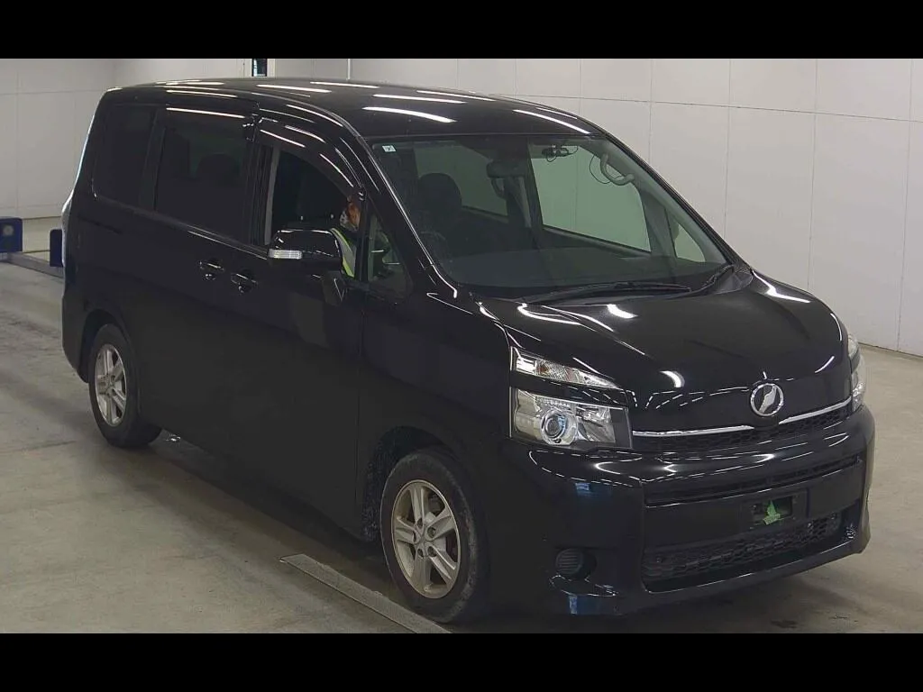 TOYOTA VOXY X L EDITION