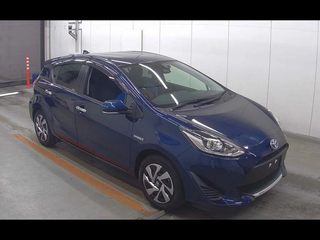 TOYOTA AQUA S STYLE BLACK