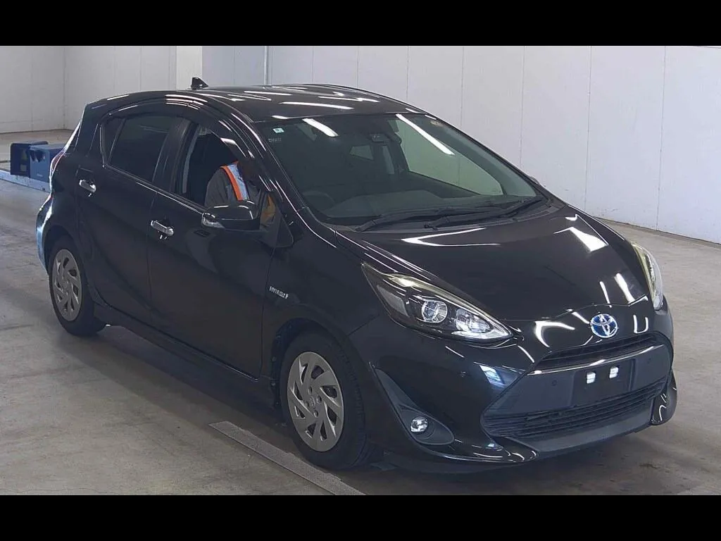 TOYOTA AQUA S STYLE BLACK