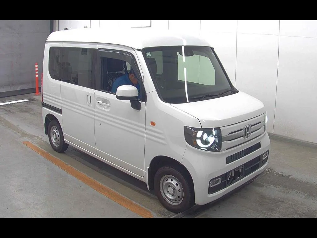 HONDA N-VAN 4WD +STYLE FUN