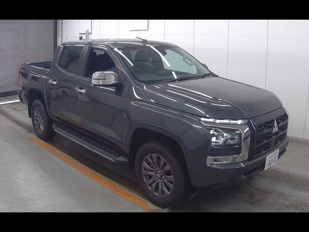 MITSUBISHI TRITON 4WD GLS