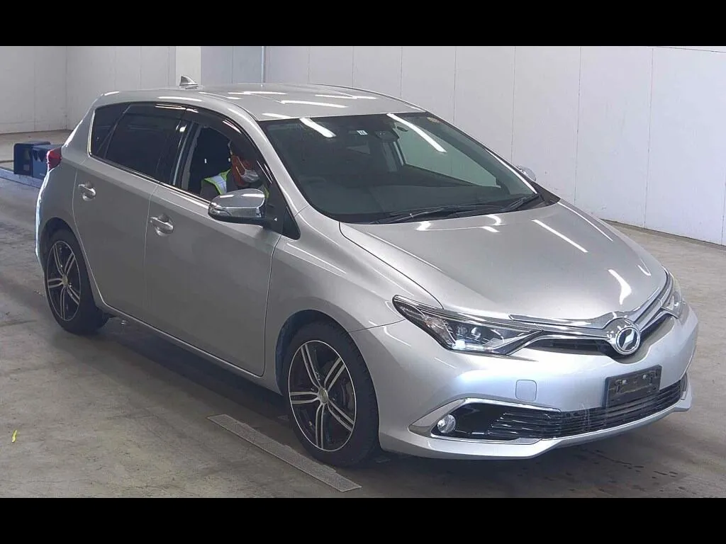 TOYOTA AURIS 150X S PACKAGE