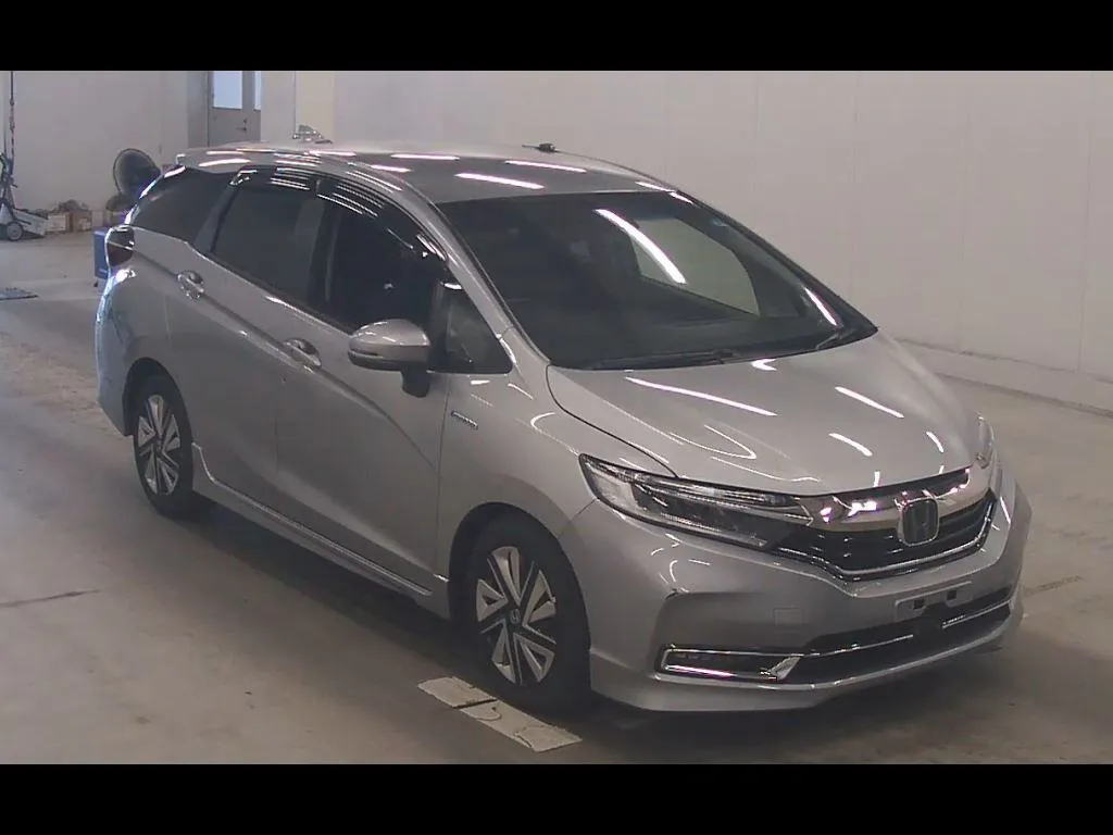 HONDA SHUTTLE HYBRID X HONDA SENSING