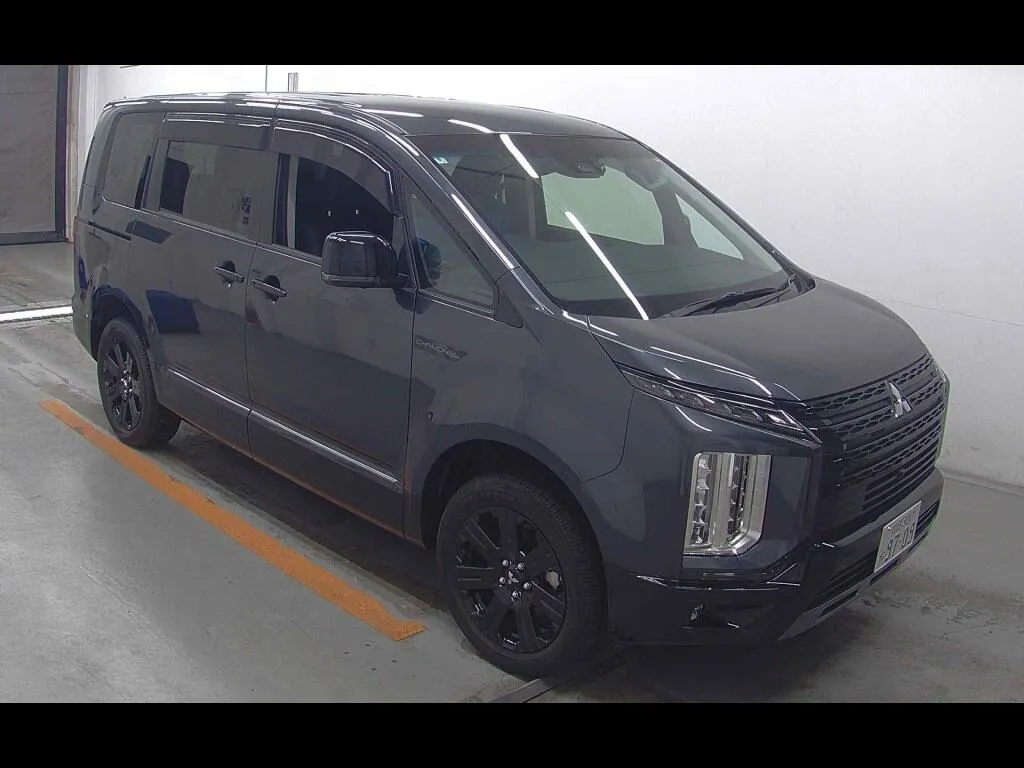 MITSUBISHI DELICA D:5 4WD CHAMONIX