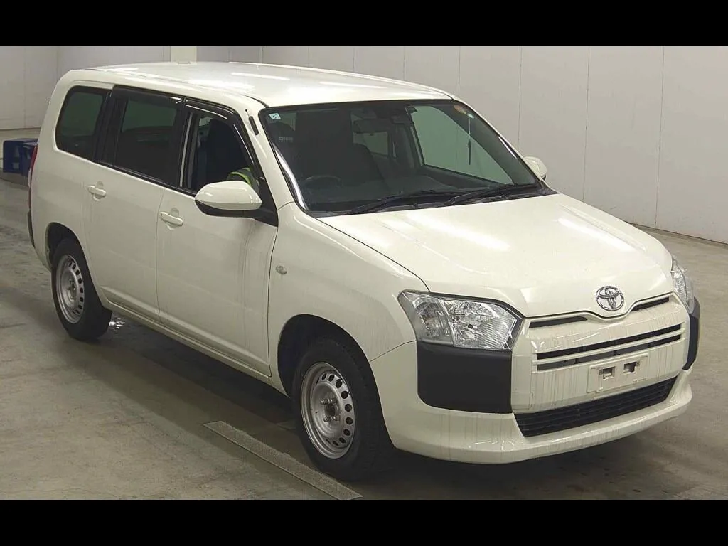 TOYOTA PROBOX 4WD GL