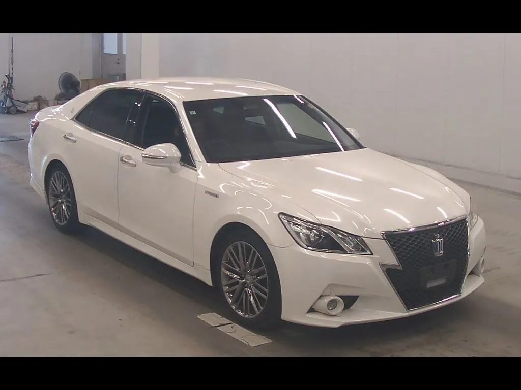 TOYOTA CROWN HYBRID ATHLETE S
