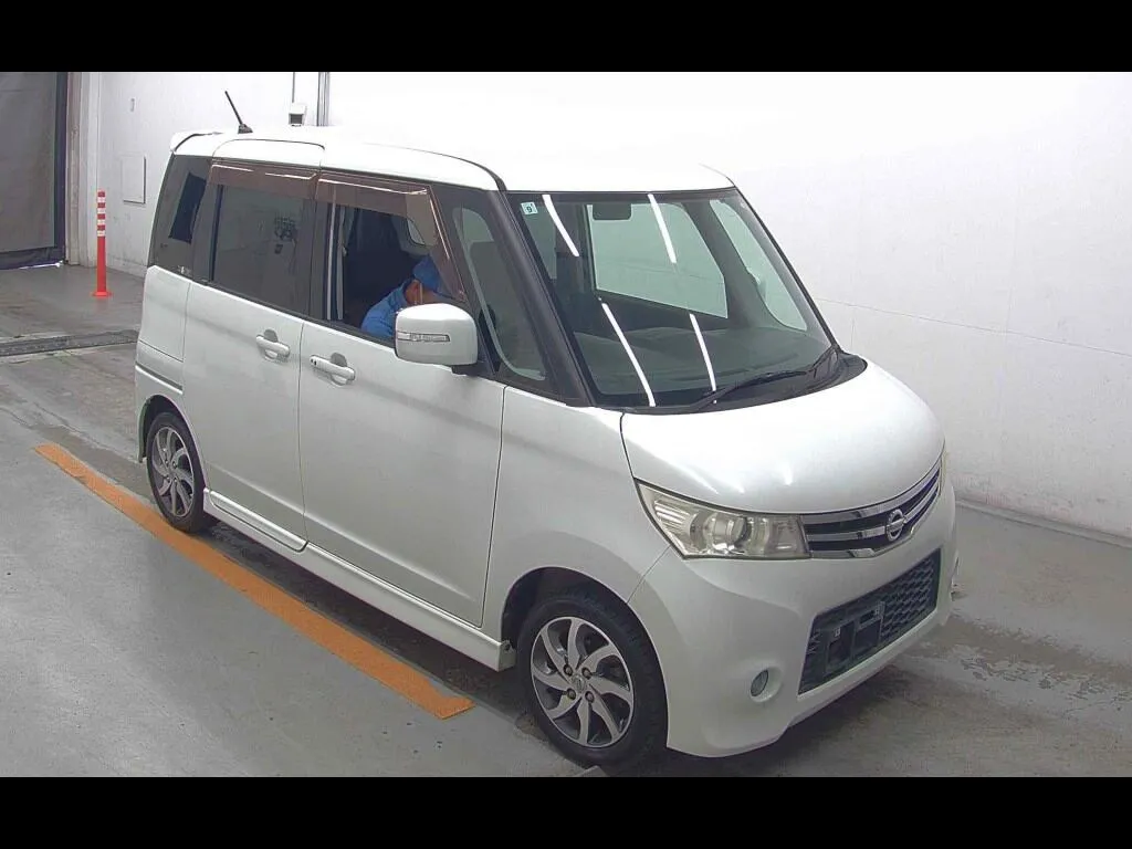 NISSAN ROOX HIGHWAY STAR