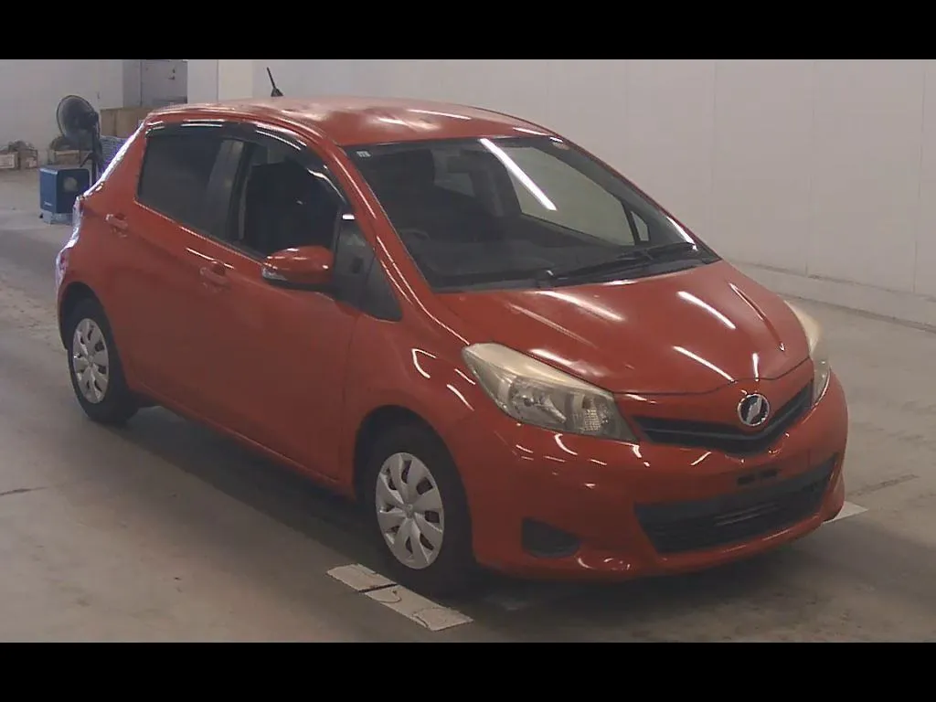 TOYOTA VITZ 5D F SMILE EDITION