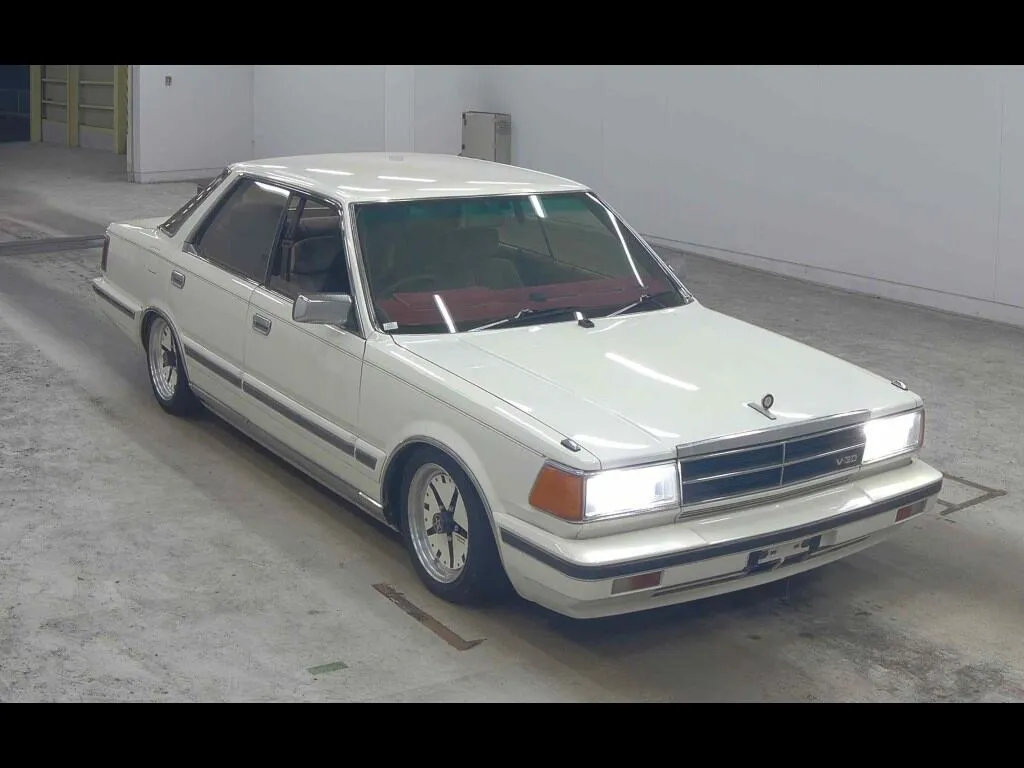 NISSAN GLORIA 4HT BROUGHAM