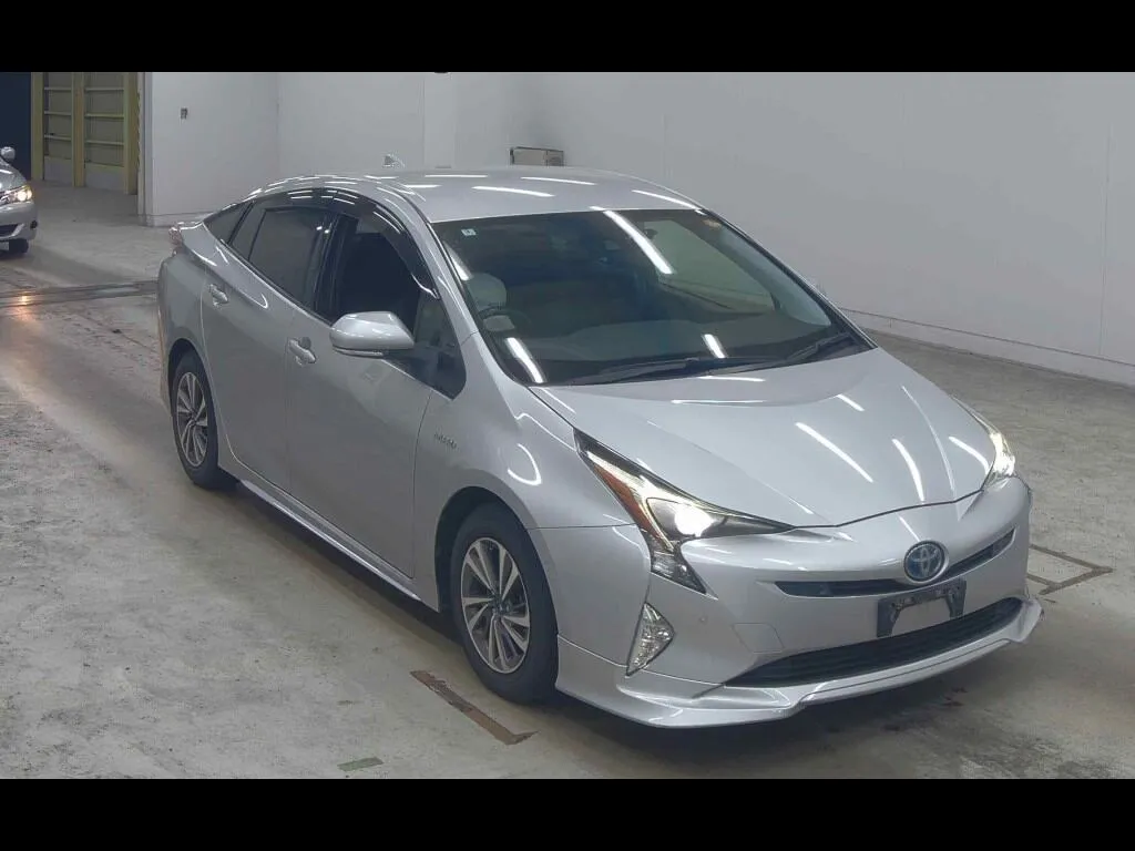 TOYOTA PRIUS 5D S SAFETY PLUS