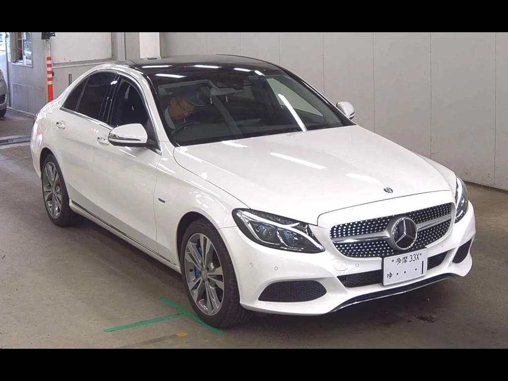 MERCEDES BENZ C-CLASS 4D C350E AVANTGARDE