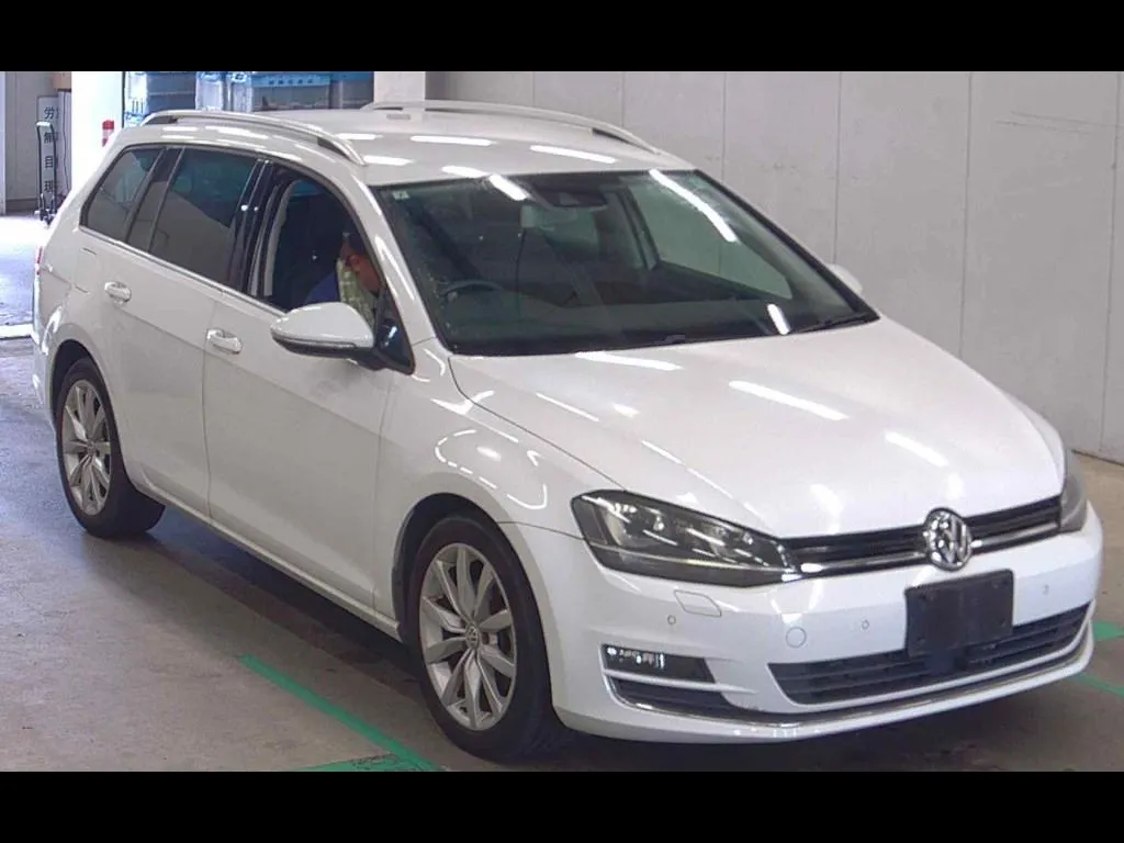VOLKSWAGEN GOLF VARIANT TSI HIGH LINE BLUEMOTION TECHNOLOGY