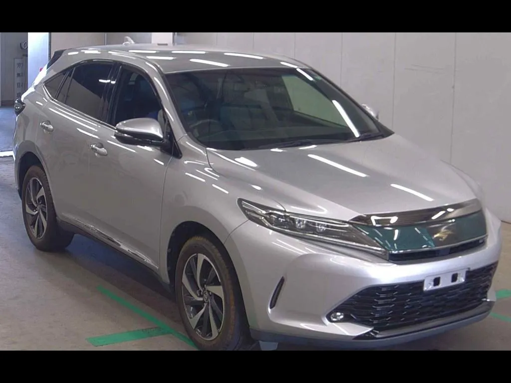 TOYOTA HARRIER PREMIUM