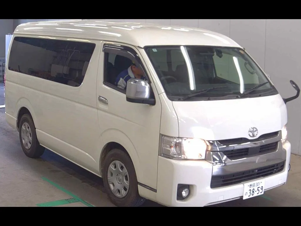 TOYOTA HIACE WAGON 4D GL
