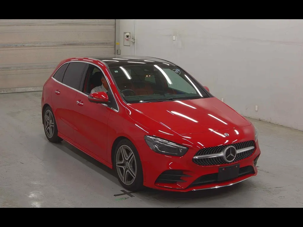 MERCEDES BENZ B-CLASS B200D AMG LINE