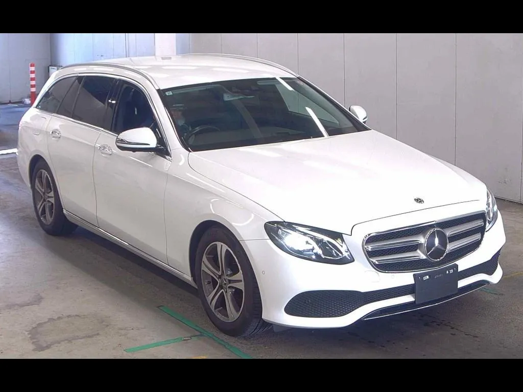 MERCEDES BENZ E-CLASS STATIONWAGON E200 STATIONWAGON AVANTGARDE