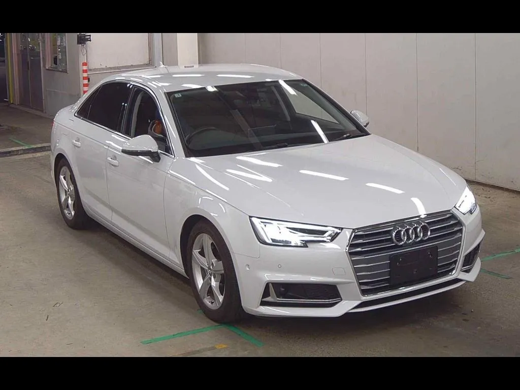AUDI A4 35TFSI SPORT