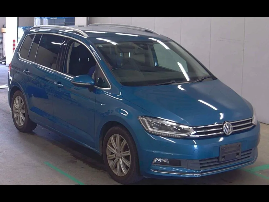VOLKSWAGEN GOLF TOURAN TSI HIGH LINE