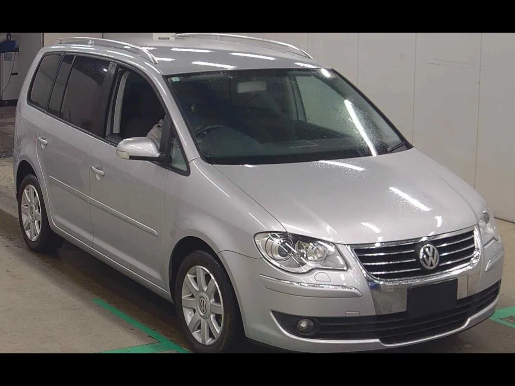 VOLKSWAGEN GOLF TOURAN TSI HIGH LINE