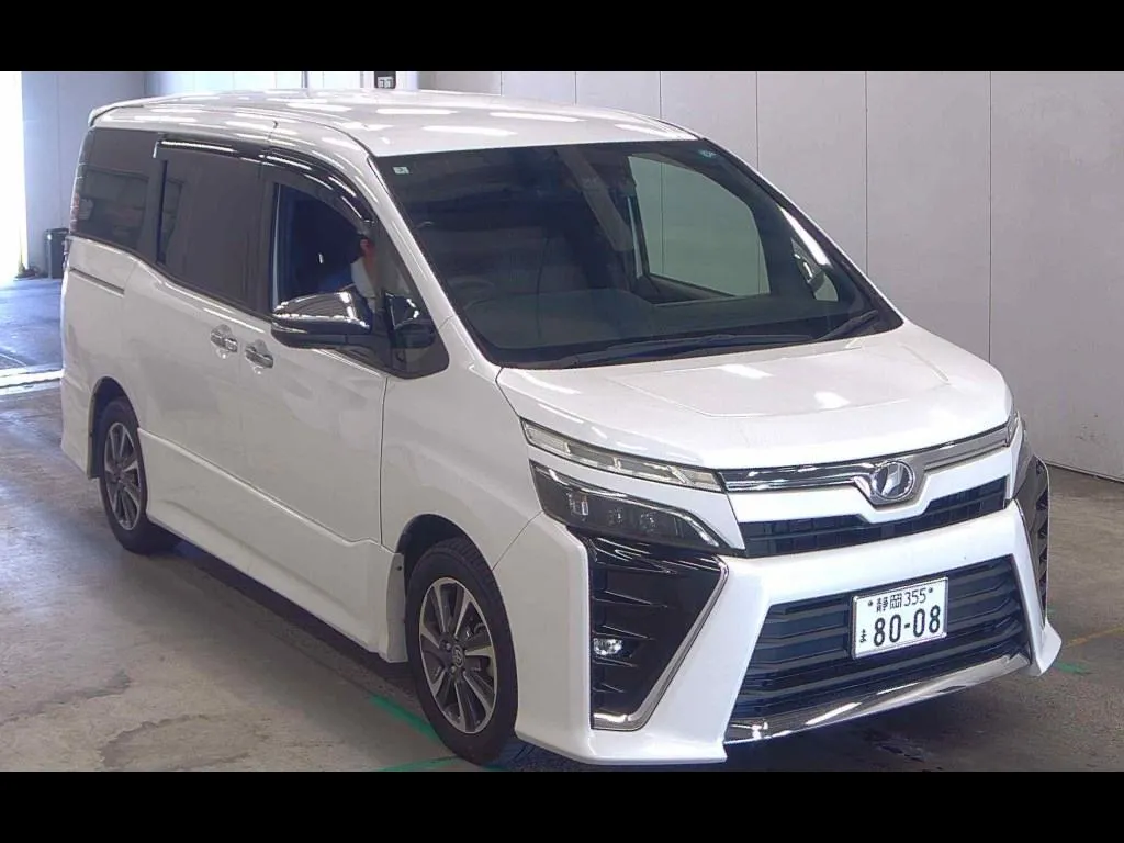 TOYOTA VOXY ZS KIRAMEKI