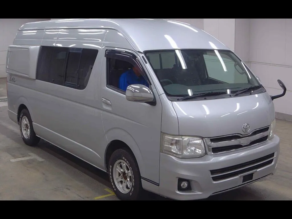 TOYOTA REGIUS ACE VAN 4D 4WD CAMPING