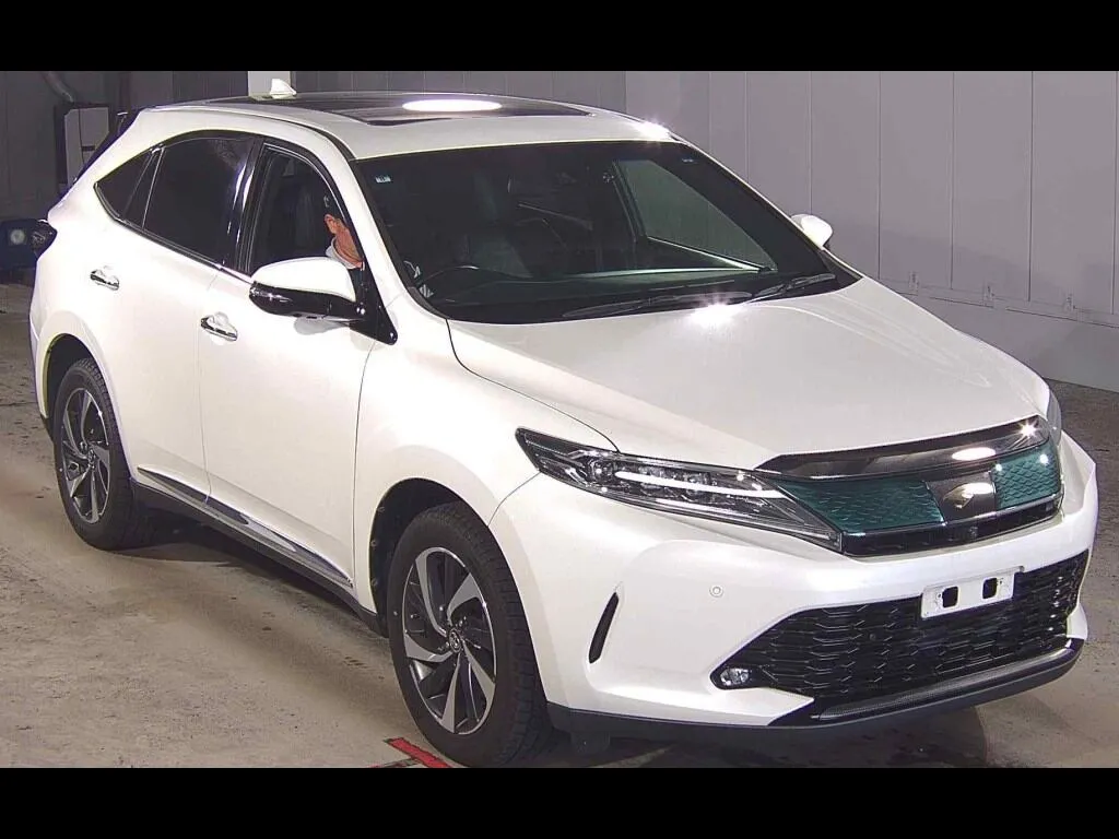 TOYOTA HARRIER PROGRESS METAL AND LEATHER PACKAGE
