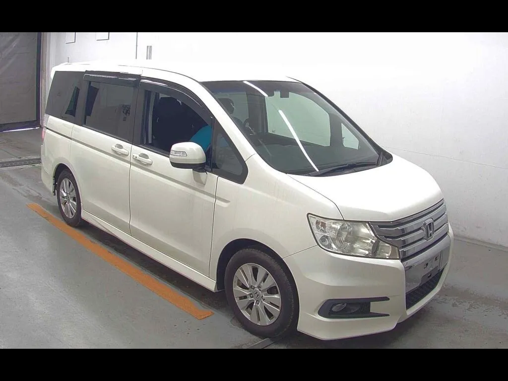 HONDA STEPWAGON SPADA Z