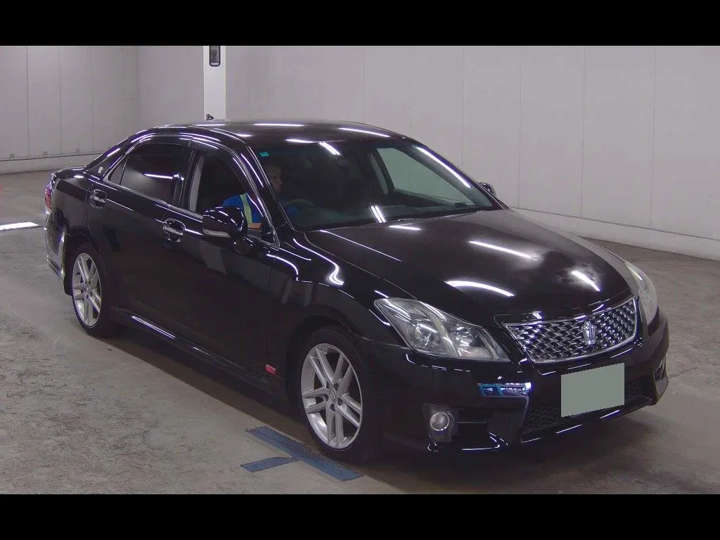 TOYOTA CROWN 4D ATHLETE
