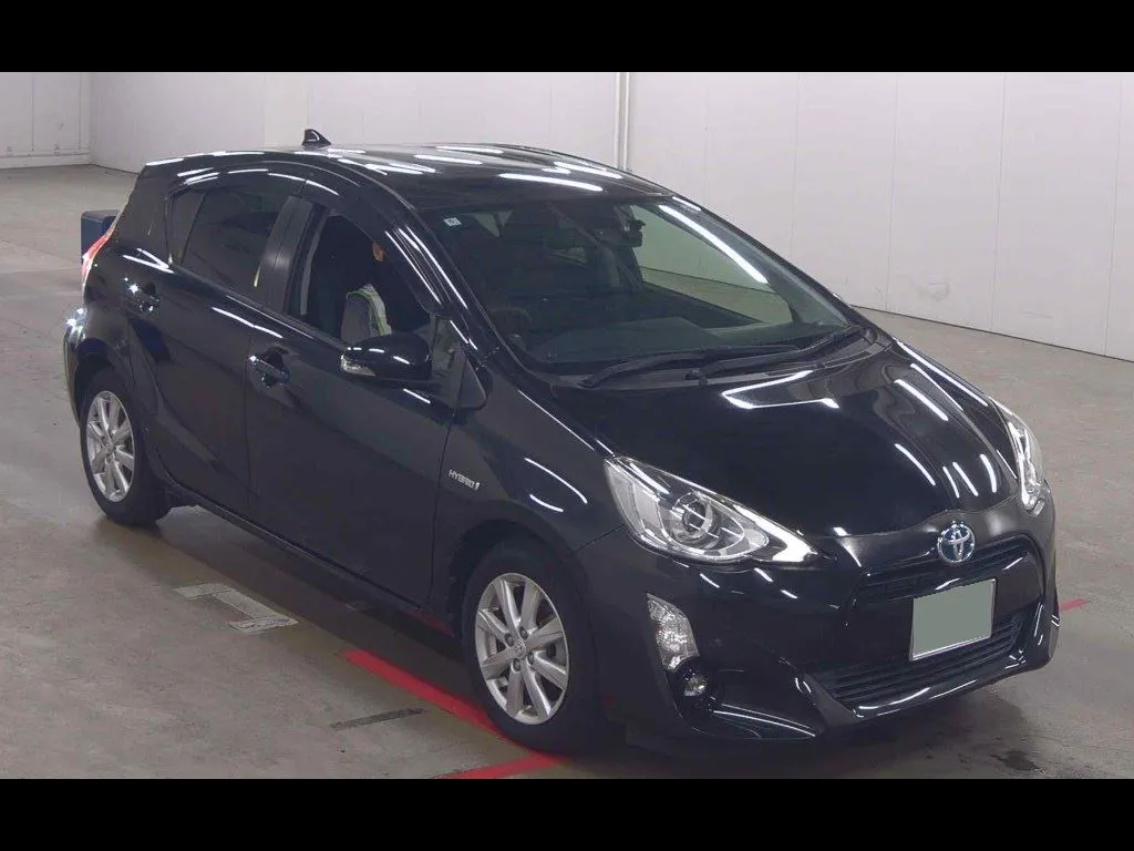 TOYOTA AQUA S SMART ENTRY PACKAGE