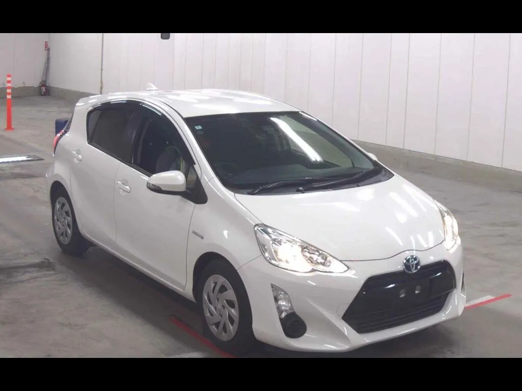 TOYOTA AQUA S SMART ENTRY PACKAGE