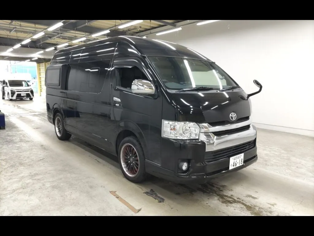 TOYOTA HIACE VAN 4D 4WD CAMPING