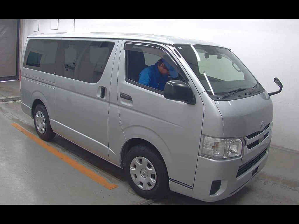 TOYOTA HIACE VAN 5D DX GL PACKAGE