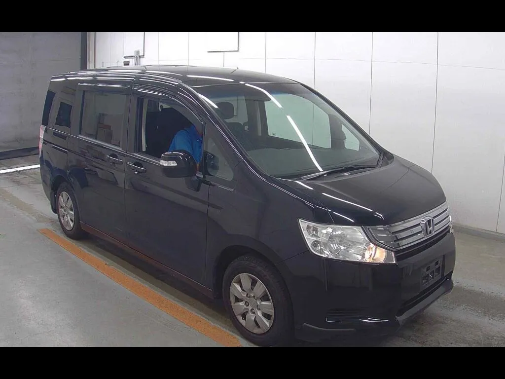 HONDA STEPWAGON 5D L