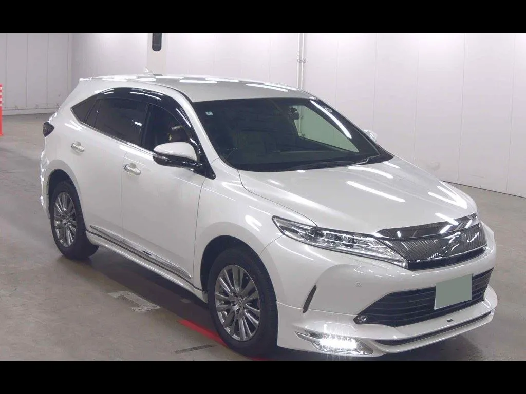 TOYOTA HARRIER PREMIUM