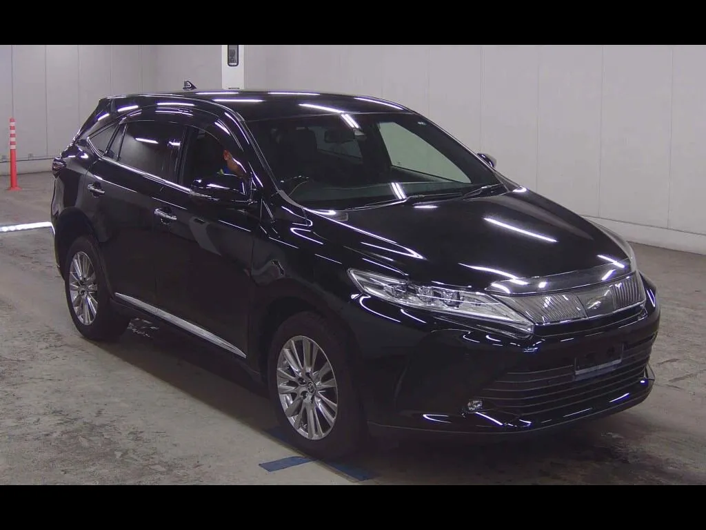 TOYOTA HARRIER PREMIUM