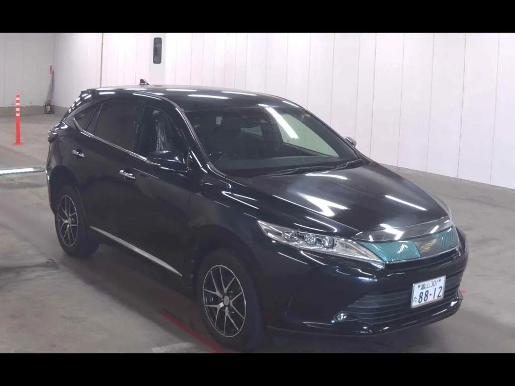 TOYOTA HARRIER PREMIUM