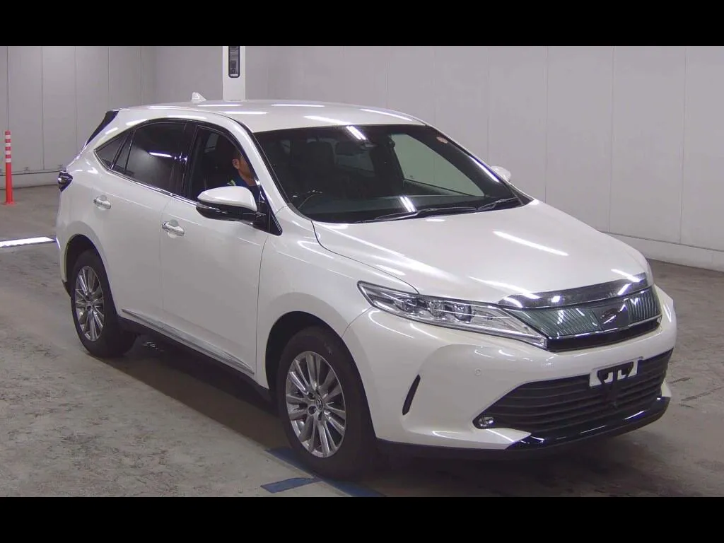 TOYOTA HARRIER PREMIUM
