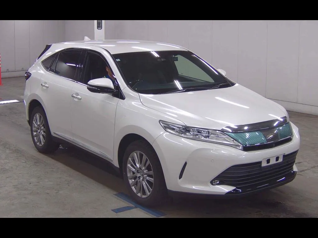 TOYOTA HARRIER PROGRESS METAL AND LEATHER PACKAGE